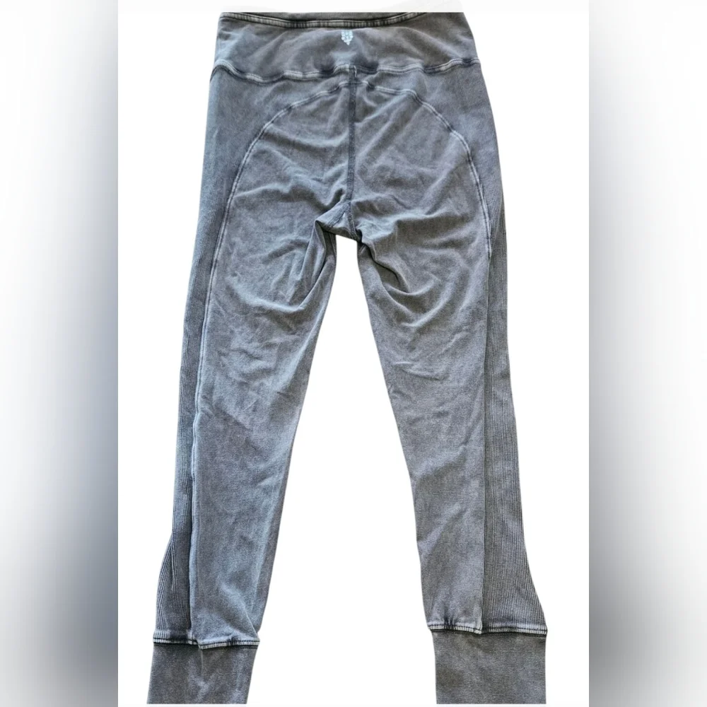 Free People Movement High-Rise Ankle Wrap Cuff Leggings Black Acid Wash Size S - Picture 2 of 5